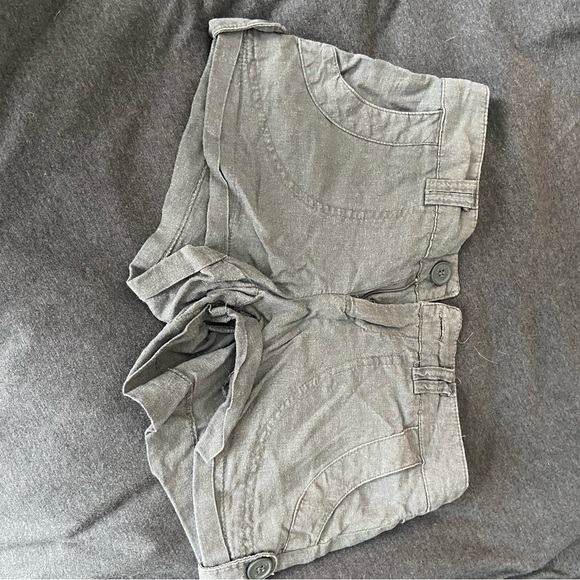 Lemax Pants - Lemax Gray Women's Shorts with Purple Label